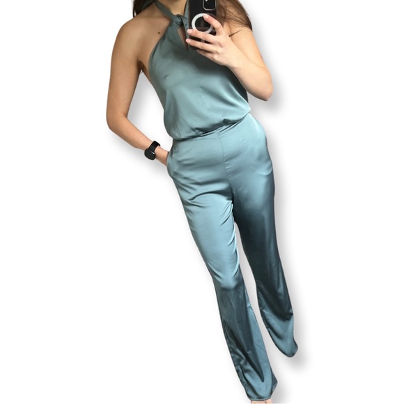 BNWT Satin halter jumpsuit - Picture 1 of 9